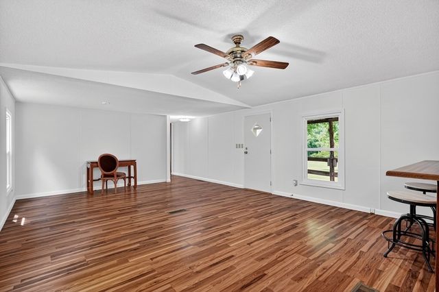 278 Aaron Pennington Ln, Celina, TN 38551