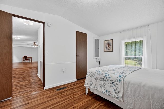278 Aaron Pennington Ln, Celina, TN 38551