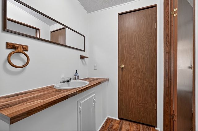 278 Aaron Pennington Ln, Celina, TN 38551