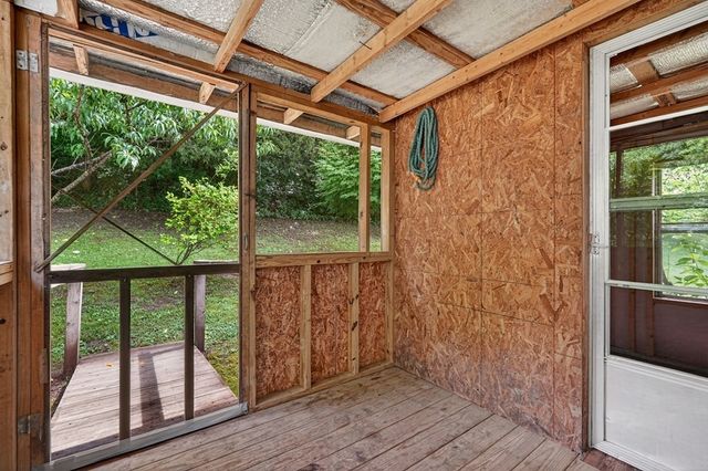 278 Aaron Pennington Ln, Celina, TN 38551