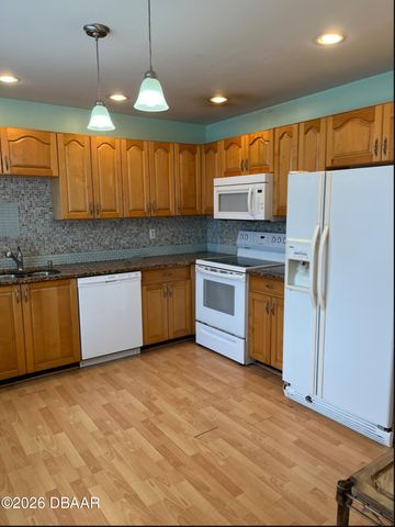 233 Pine Cone Trail, Ormond Beach, FL 32174