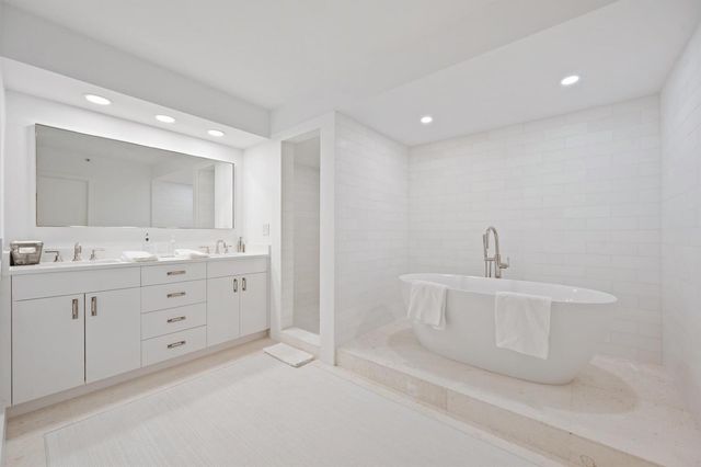 3170 S Ocean Boulevard 601n, Palm Beach, FL 33480