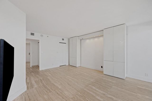3170 S Ocean Boulevard 601n, Palm Beach, FL 33480