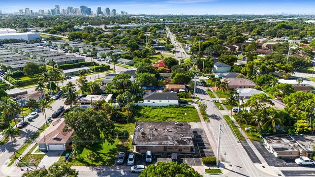 880 NW 25th Avenue, Fort Lauderdale, FL 33311