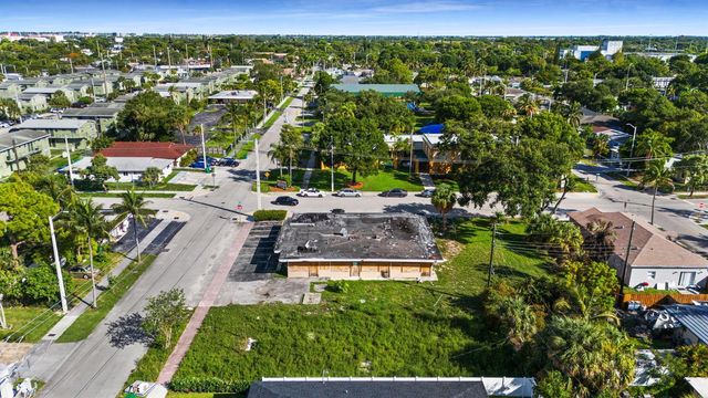 880 NW 25th Avenue, Fort Lauderdale, FL 33311