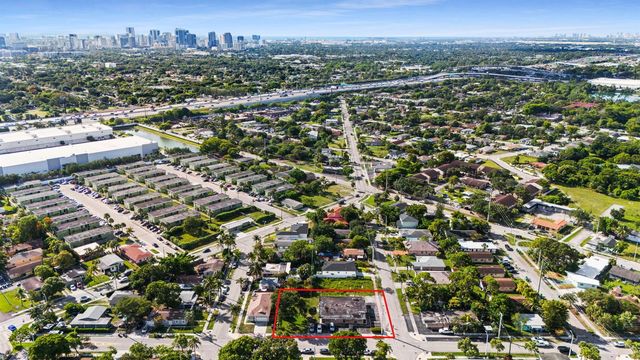 880 NW 25th Avenue, Fort Lauderdale, FL 33311