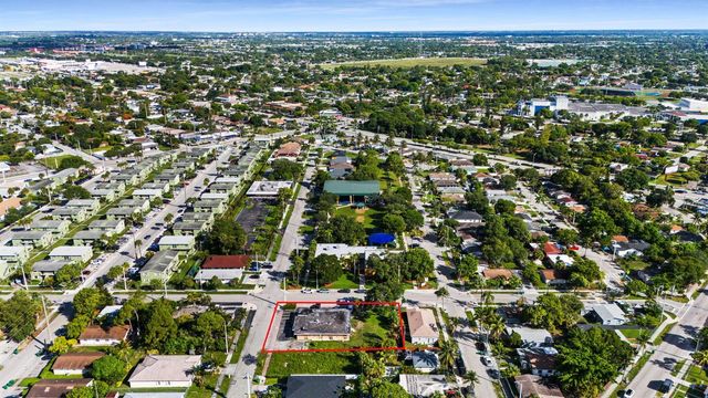 880 NW 25th Avenue, Fort Lauderdale, FL 33311