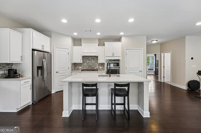 208 Roundwood Way, Peachtree City, GA 30269