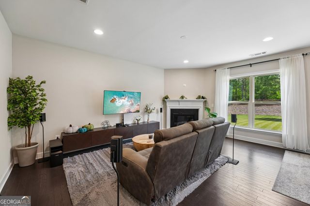 208 Roundwood Way, Peachtree City, GA 30269