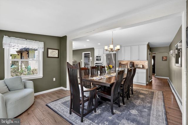 871 ROBERTS RD, Bensalem, PA 19020