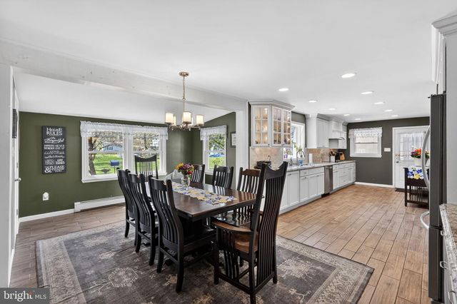 871 ROBERTS RD, Bensalem, PA 19020