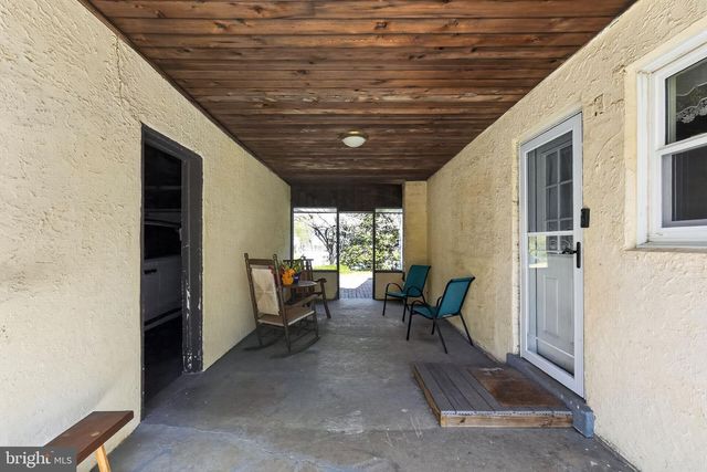 871 ROBERTS RD, Bensalem, PA 19020