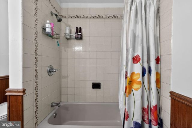 871 ROBERTS RD, Bensalem, PA 19020