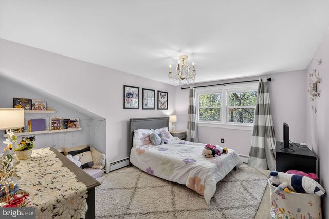 871 ROBERTS RD, Bensalem, PA 19020