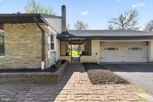 871 ROBERTS RD, Bensalem, PA 19020