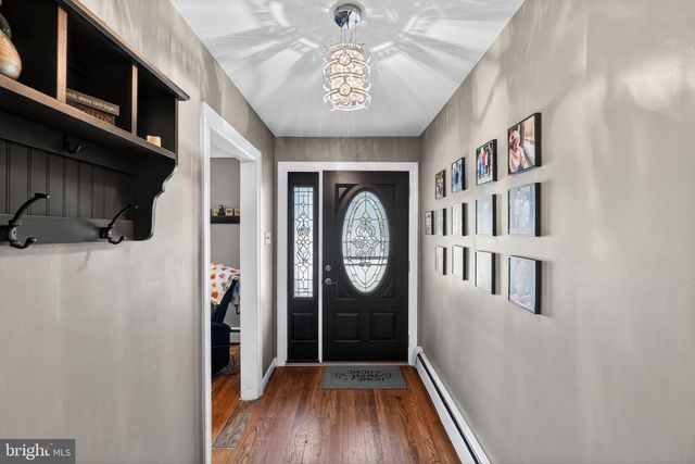 871 ROBERTS RD, Bensalem, PA 19020