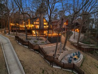 345 E El Dorado Drive, Scroggins, TX 75480