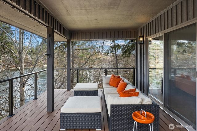 7515 E South Riverway Avenue, Spokane Valley, WA 99212