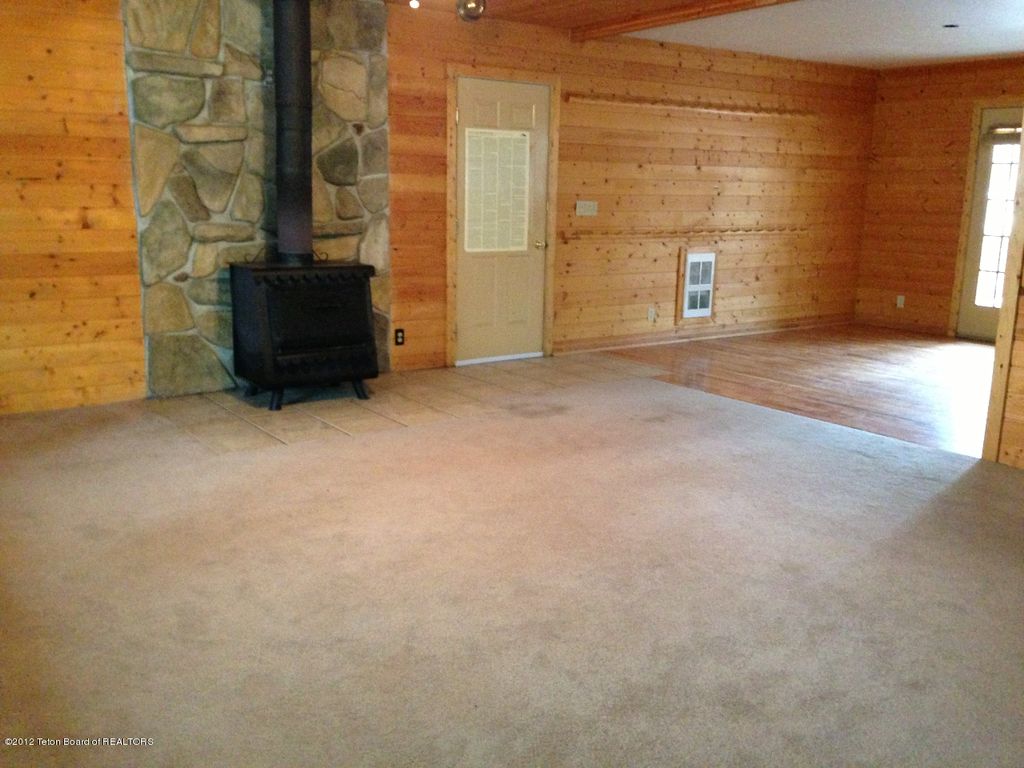 9 PINE Street, Alpine, WY 83128 photo 2