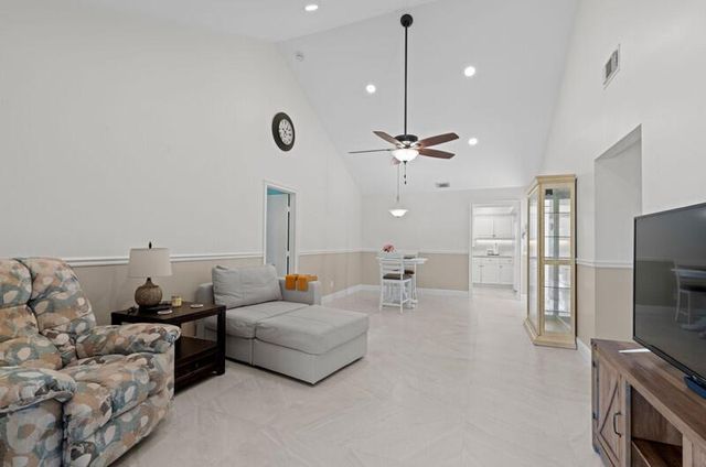 702 Wingfoot Drive D, Jupiter, FL 33458