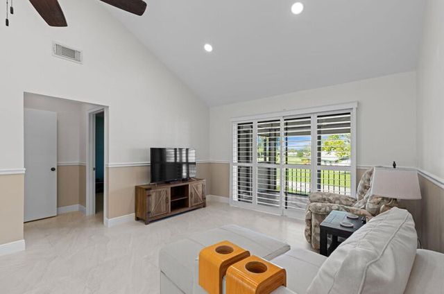 702 Wingfoot Drive D, Jupiter, FL 33458
