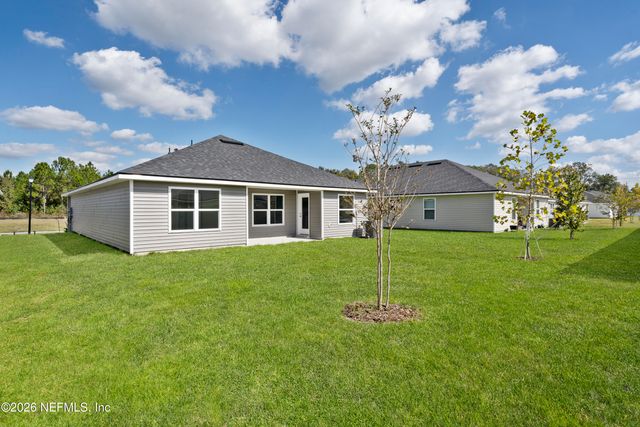 8375 HELMSLEY Boulevard, Jacksonville, FL 32119