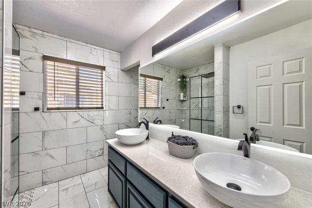 3005 High Tide Court, Las Vegas, NV 89117