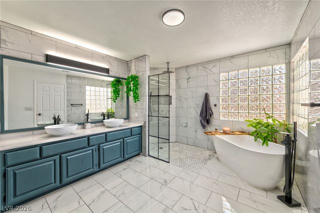 3005 High Tide Court, Las Vegas, NV 89117