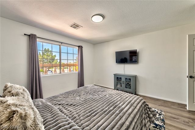 3005 High Tide Court, Las Vegas, NV 89117