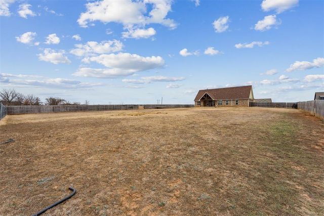 11798 Carefree Lane, Shawnee, OK 74804