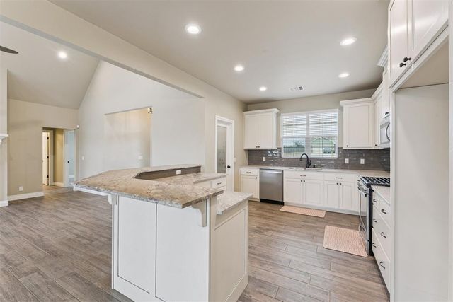 11798 Carefree Lane, Shawnee, OK 74804