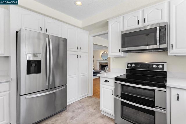 651 Derbyshire Pl, Danville, CA 94526