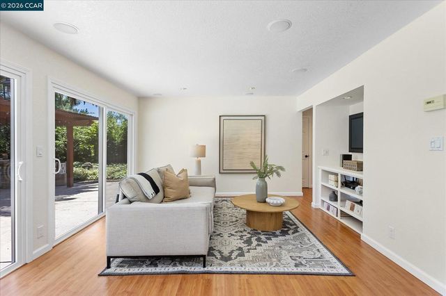 651 Derbyshire Pl, Danville, CA 94526