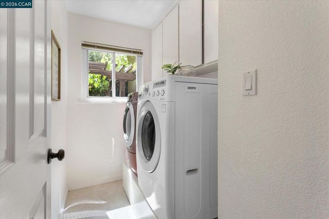 651 Derbyshire Pl, Danville, CA 94526