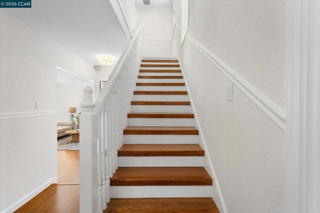 651 Derbyshire Pl, Danville, CA 94526