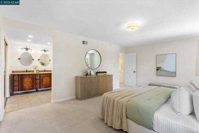651 Derbyshire Pl, Danville, CA 94526