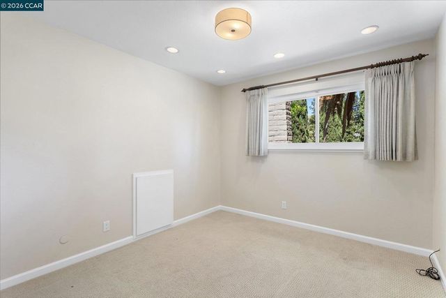 651 Derbyshire Pl, Danville, CA 94526