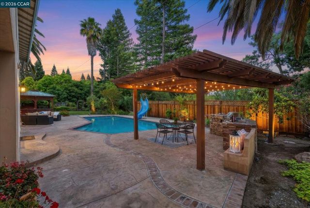 651 Derbyshire Pl, Danville, CA 94526