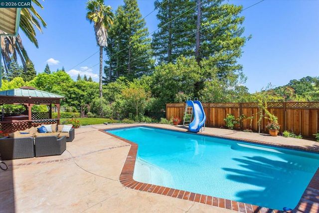 651 Derbyshire Pl, Danville, CA 94526