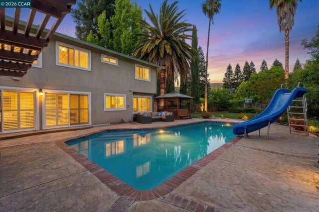 651 Derbyshire Pl, Danville, CA 94526
