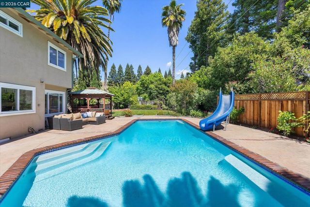 651 Derbyshire Pl, Danville, CA 94526