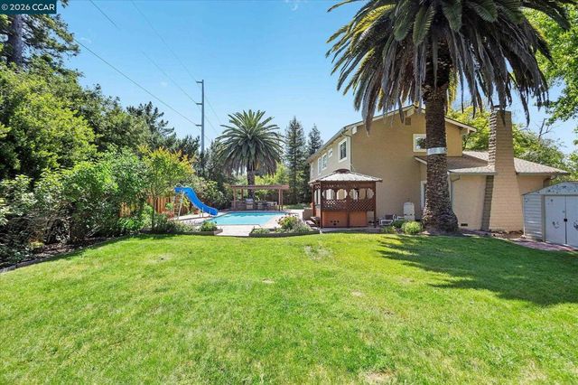 651 Derbyshire Pl, Danville, CA 94526