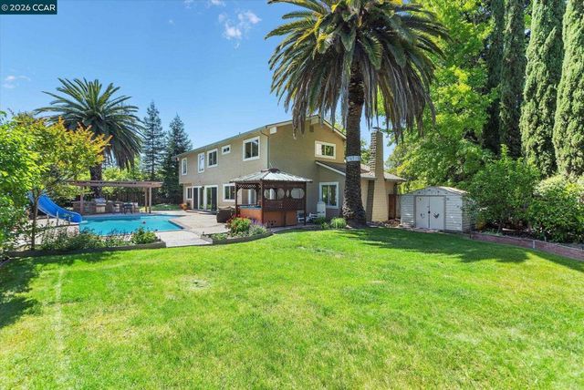 651 Derbyshire Pl, Danville, CA 94526