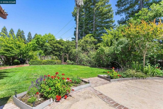 651 Derbyshire Pl, Danville, CA 94526
