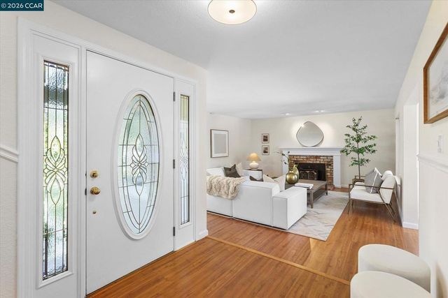 651 Derbyshire Pl, Danville, CA 94526