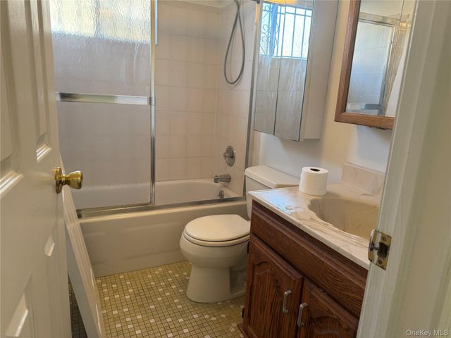 10 Marsulin Drive, Syosset, NY 11791