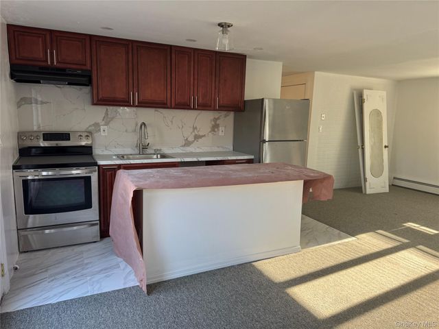 10 Marsulin Drive, Syosset, NY 11791