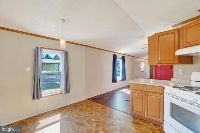 66 ALANA DR, York, PA 17402