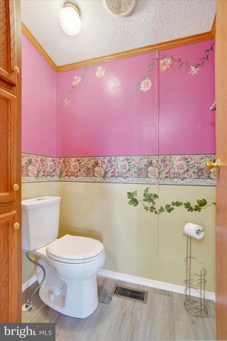 66 ALANA DR, York, PA 17402