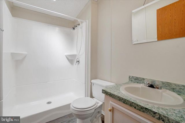 66 ALANA DR, York, PA 17402